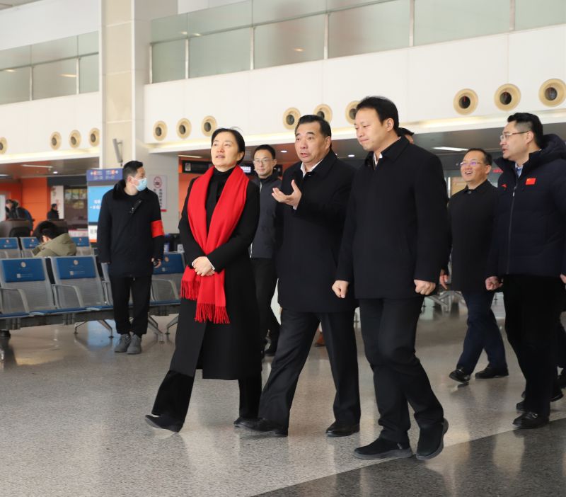 盛蕾至常州汽車(chē)客運(yùn)站走訪(fǎng)慰問(wèn)