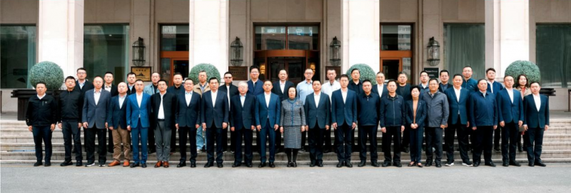 常運(yùn)集團(tuán)參加中國道路運(yùn)輸協(xié)會(huì)客運(yùn)與站場分會(huì)2025年度第一次負(fù)責(zé)人辦公會(huì)議